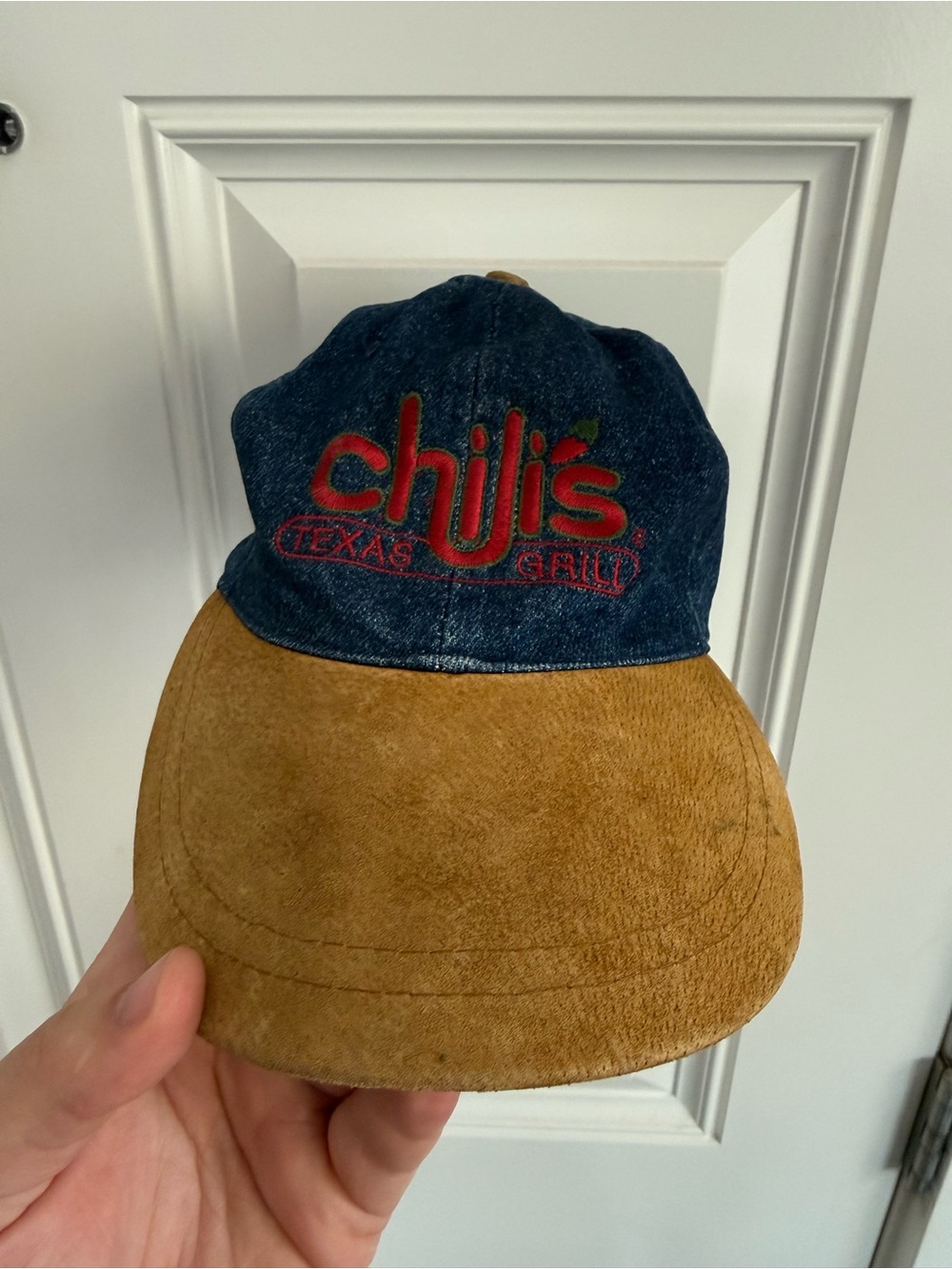 Vintage Chili’s Texas Grill Denim Hat Woth Suede Brim